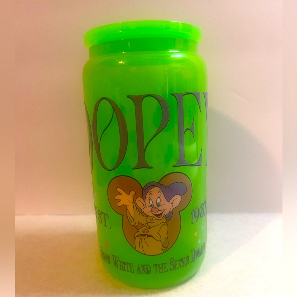 16 oz. Libby glass cup neon green/Dopey/Snow White